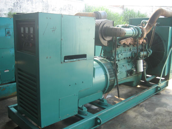 峨蔓镇租赁发电机- 发电机碳刷磨损的原因是什么