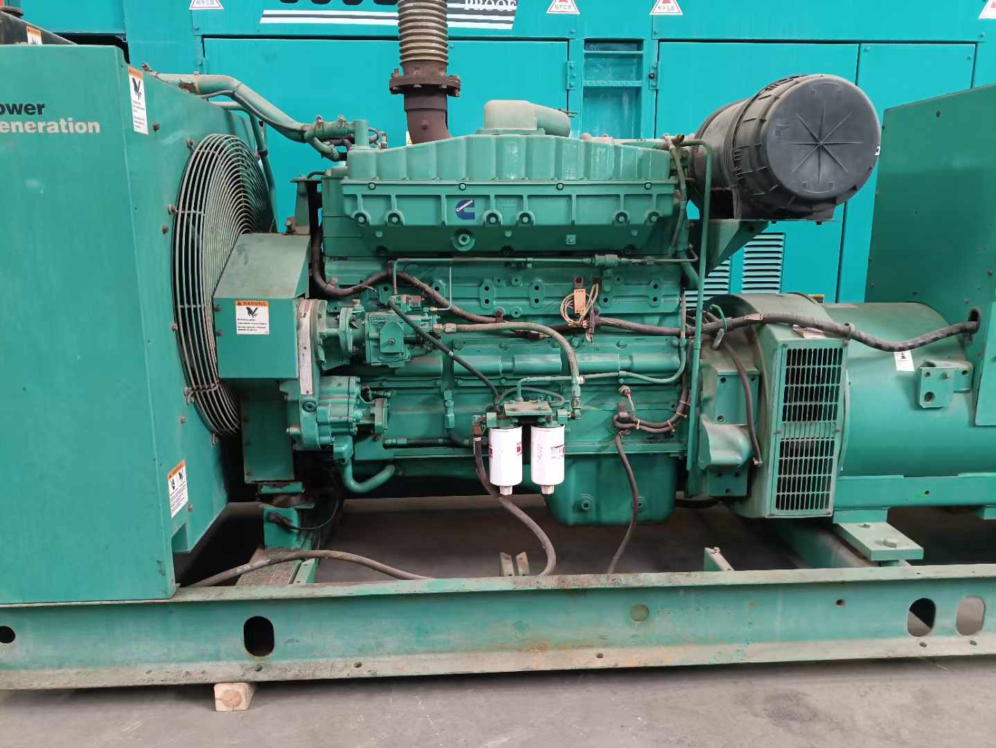 峨蔓镇过载会对 600kW 柴油发电机组造成哪些损害？