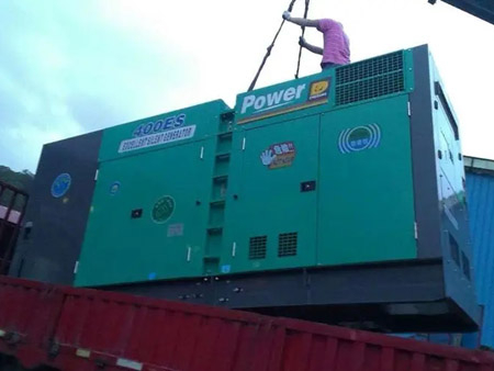 峨蔓镇柴油发电机组转速不稳定时，如何对发动机进行维护？