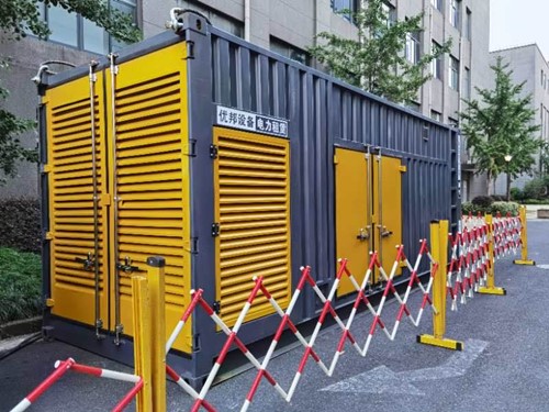 峨蔓镇如何使用转速表检查发动机的转速？