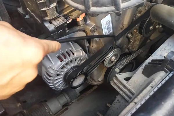 峨蔓镇转速传感器的工作原理是什么？